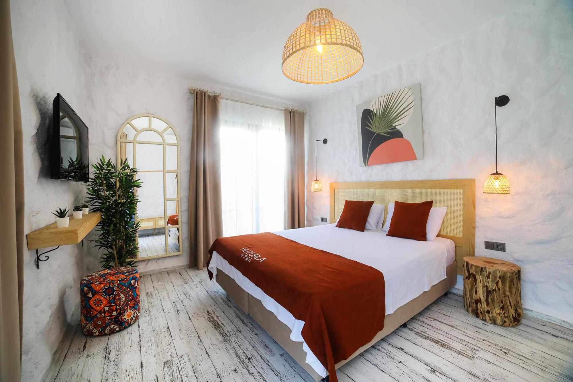 Huzurla Otel Измир Экстерьер фото